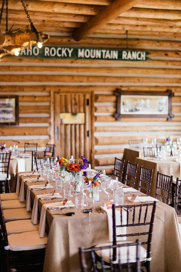 long table setting burlap linen idaho rocky mountain ranch