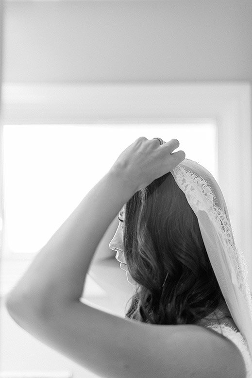 bride adjust mantilla veil
